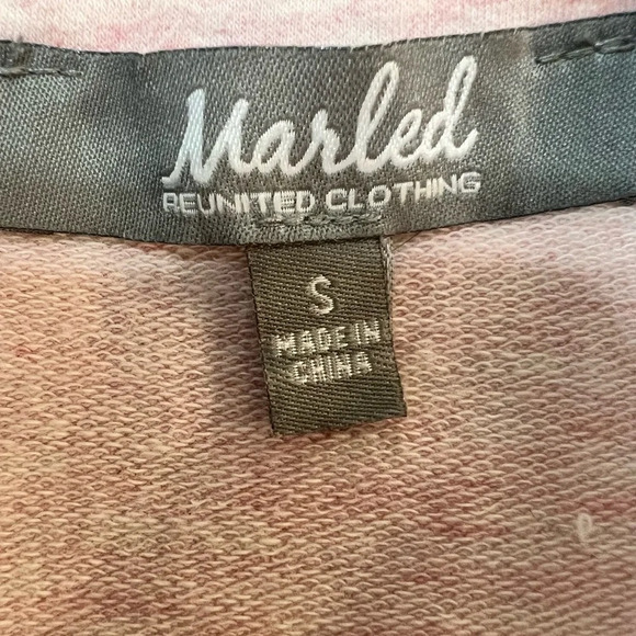 Marled Blush Pink Sweatshirt with Eyelet Lace at Hem. Zippered back.‎ Size Small - Picture 7 of 8